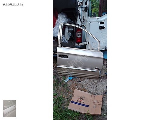 Chrysler Voyager çıkma sağ ön kapı