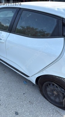 RENAULT CLIO 5 ARKA KAPI DOLU  HATASIZ