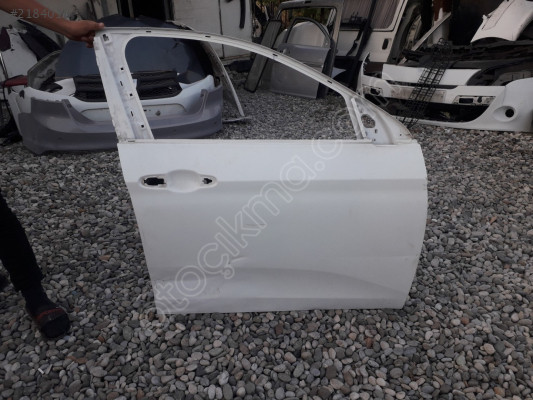 Fiat Egea Sağ ön kapı