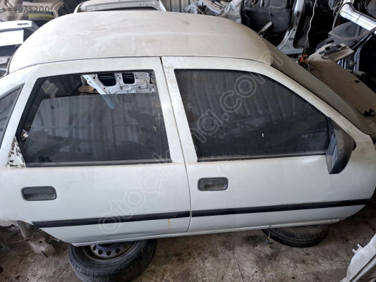 ÖZMEN OPEL VECTRA A ÇIKMA SAĞ ÖN ARKA KAPI