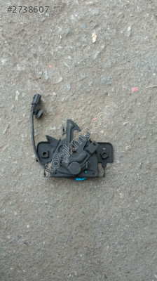renault megane  kaput kilidi
