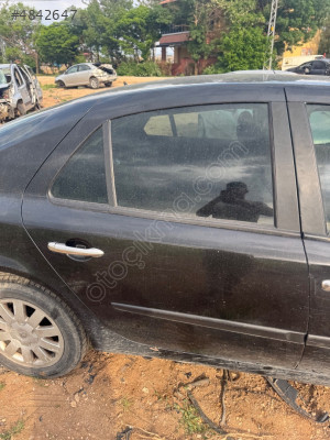 Renault Laguna 2 sağ arka kapı