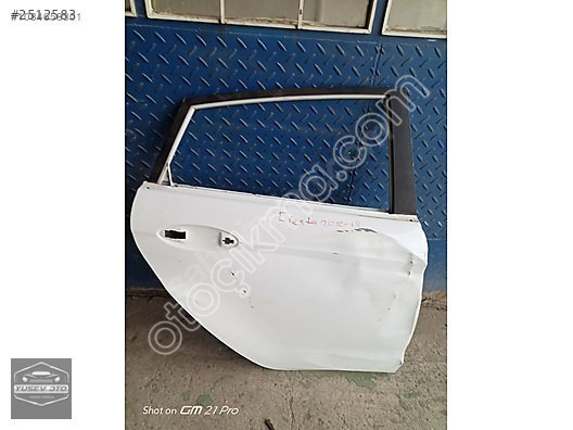 Ford focus sağ arka kapı 2013/2018