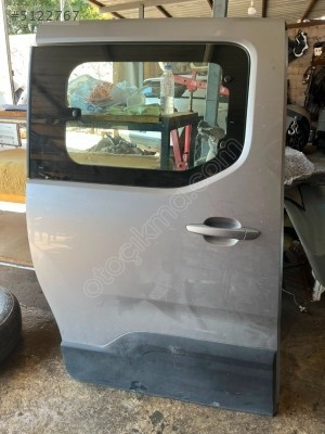 PEUGEOT RİFTER SAĞ SÜRGÜLÜ KAPI