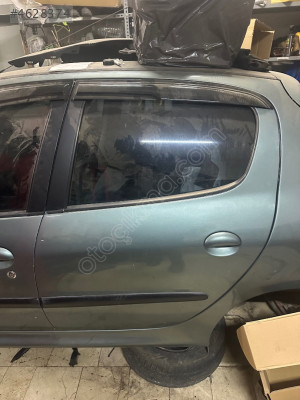 Peugeot 206 sol arka kapı orjinal