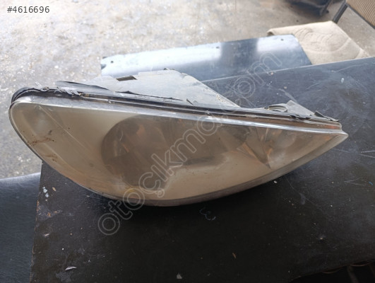 Peugeot 206 sag on far