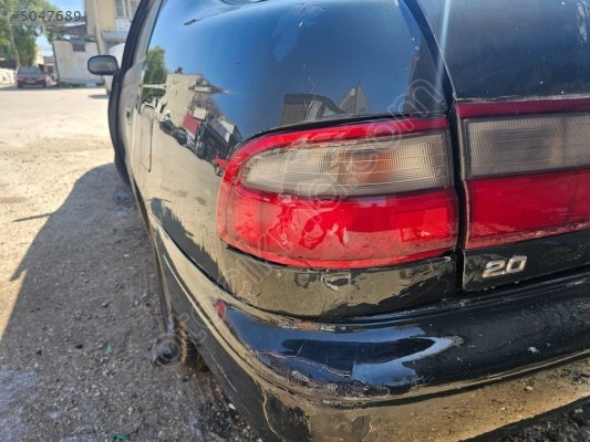 Toyota Corona arka sol stop