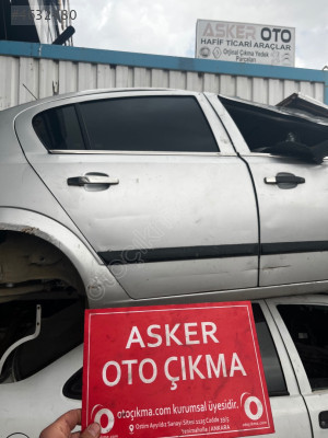 ASTRA HAŞ SAĞ ARKA KAPI SEDAN HATASIZ