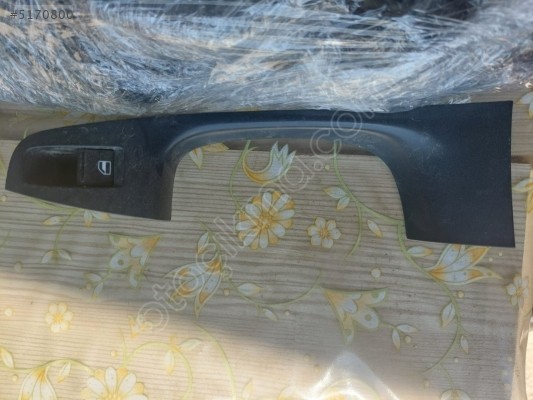 VOLKSWAGEN JETTA SAĞ ÖN KAPI CAM DÜĞMESİ