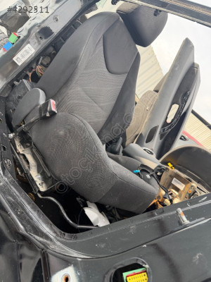 Peugeot 308 sol ön koltuk