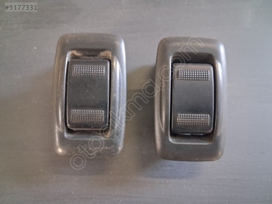 Mazda 626 GW Arka Cam Düğmesi