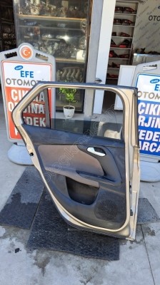 fiat egea 2018 sw sol arka kapı döşemesi (son fiyat)