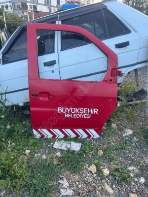 Mercedes Vito Sağ Ön Kapı