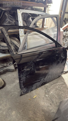 AUDİ A3 SEDAN ÖN KAPI