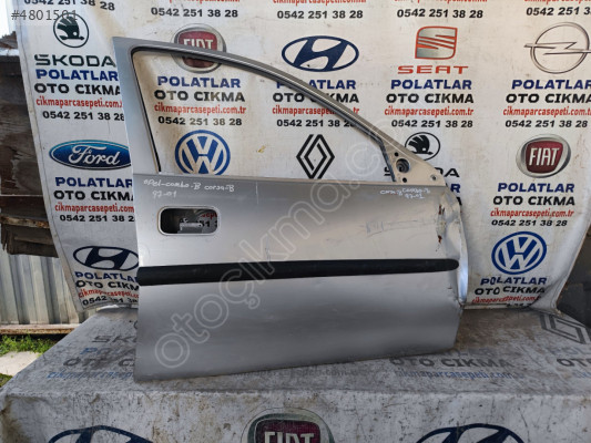 Opel Corsa B ön sağ kapı