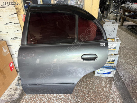 HYUNDAİ ACCENT SOL ARKA KAPI KELEBEK CAMI 95-00 MODEL