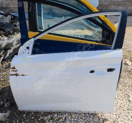 Hyundai Bayon ön sol kapı
