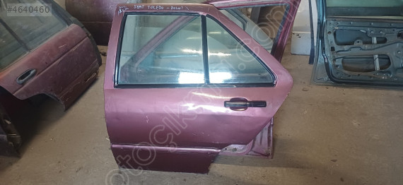 SEAT TOLEDO SOL ARKA KAPI