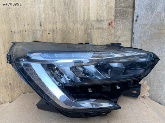 Renault Clio 5-V Sağ Far   260100902R