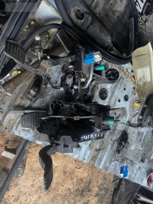 RENAULT TRAFİC PEDAL SETİ KONUK OTO