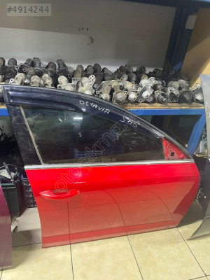 SKODA OCTAVİA SAĞ ÖN KAPI