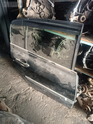 RENAULT MEGAN 2 SAĞ ARKA KAPİ