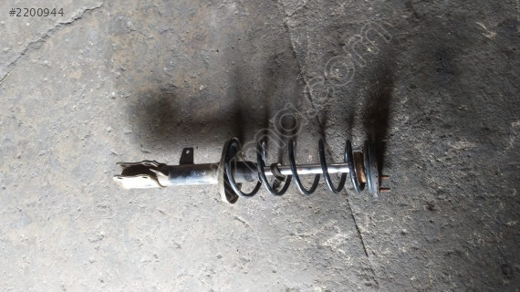 Mazda 323 arka amortisör çıkma