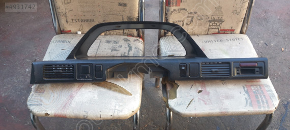 Mazda 323 gösterge çerçevesi