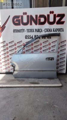 Toyota Corolla sol ön kapı model 2000-2002
