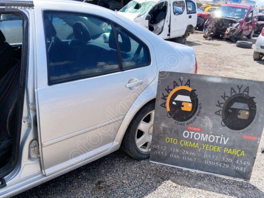 Bora Sol Arka Kapı Hatasız Orjinal Çıkma