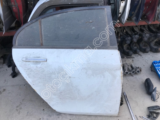 Geely Emgrand EC7 Sağ Arka Kapı