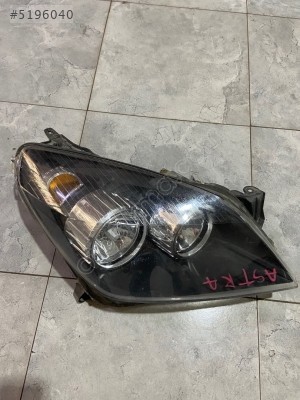 Opel astra h sağ far