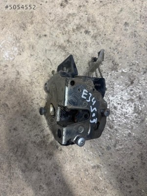 Bmw E34 Sağ Ön Kapı Kilidi Orjinal 5 Serisi