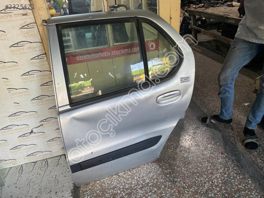 TATA İNDİGO SOL ARKA KAPI ÇITASI ORİJİNAL ÇIKMA