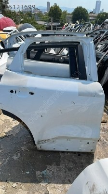 FORD KUGA SAĞ ARKA KAPI