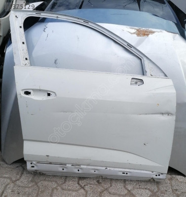 Audi Q3 2018 2024 Sağ Ön Kapı Orijinal Çıkma