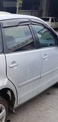 VOLKSWAGEN POLO SAĞ ARKA KAPI ÇIKMA
