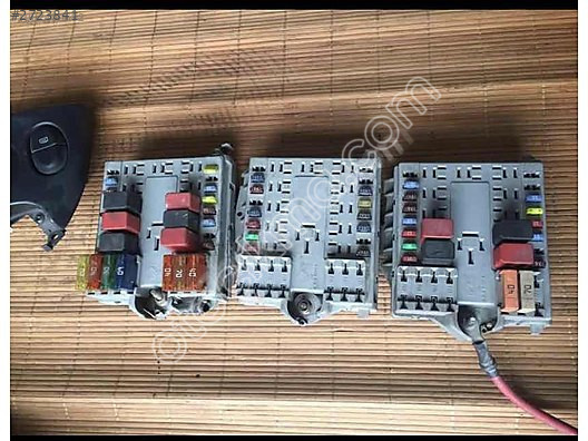 Doblo 1.3 sigorta tablası