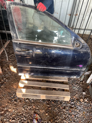 MERCEDES E SERİSİ SAĞ ÖN KAPI