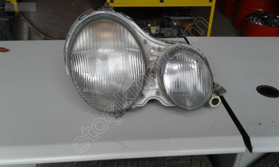 MERCEDES E KASA E220 E230 E250 E300 W210 A210 SAĞ FAR DÜZ