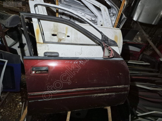 Opel omega sağ ön kapı