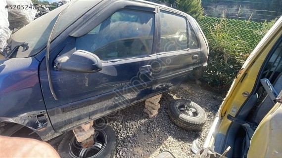 Citroen Saxo sol ön kapı