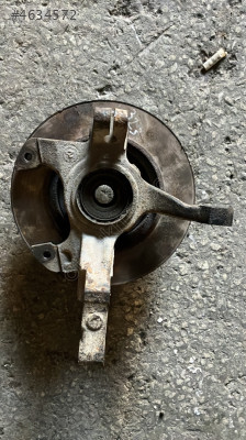 Mazda 323 sağ ön taşıyıcı