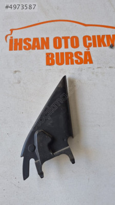 Nissan Primera sağ ön kapı ayna iç üçgeni