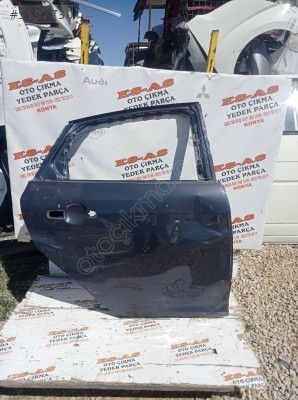 FORD FOCUS 3-3,5 SAĞ ARKA KAPI ÇIKMA