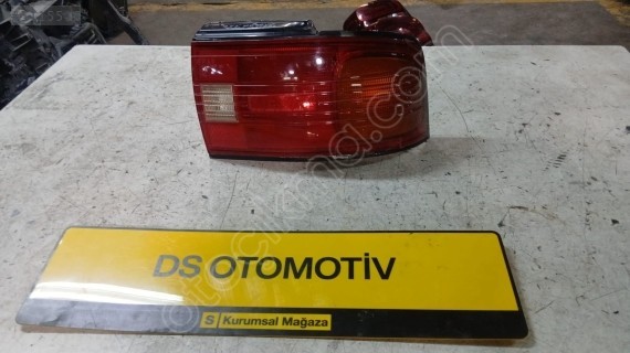 1994-1997 MAZDA 323 SAĞ STOP