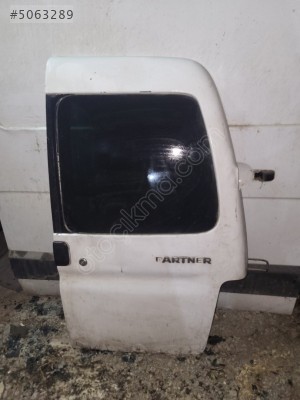Peugeot partner sağ arka bagaj