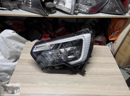 RENAULT MASTER 4 SOL FAR ORJİNAL ÇIKMA