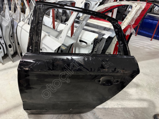 AUDİ A3 SEDAN 2013-20 ÇIKMA ORİJİNAL SOL ARKA KAPI BD2