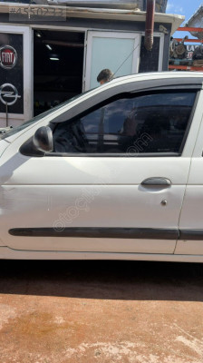 RENAULT MEGAN 1.9 DİZEL SAG ÖN KAPI